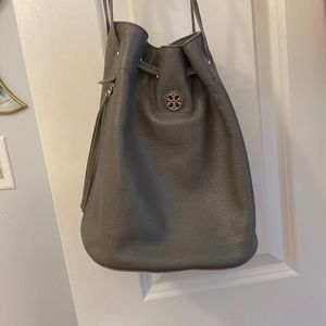 Tory Burch Bucket Bag Crossbody